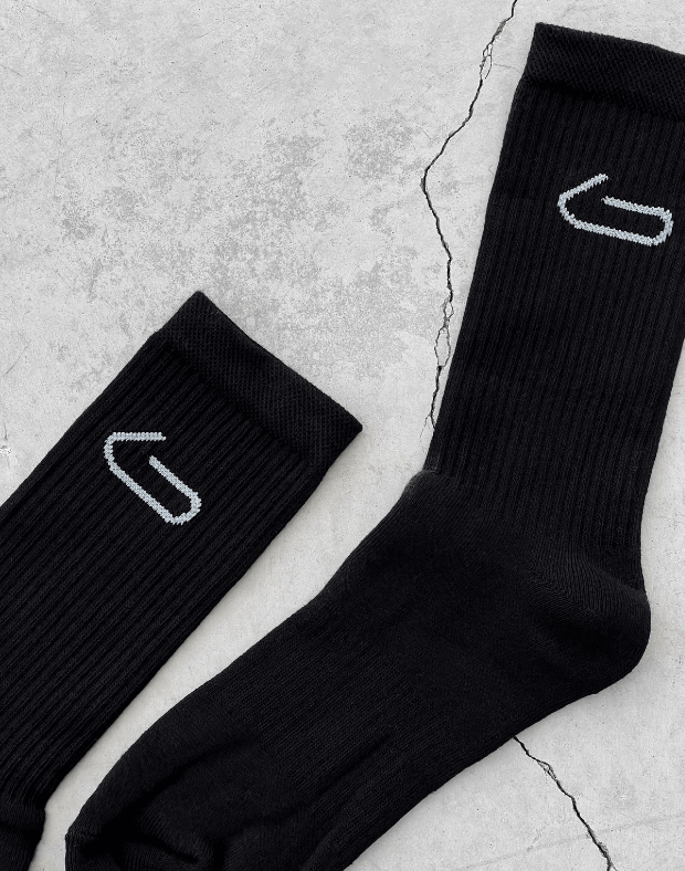 Шкарпетки осінні чоловічі з маленьким логотипом, чорні - Фото 2