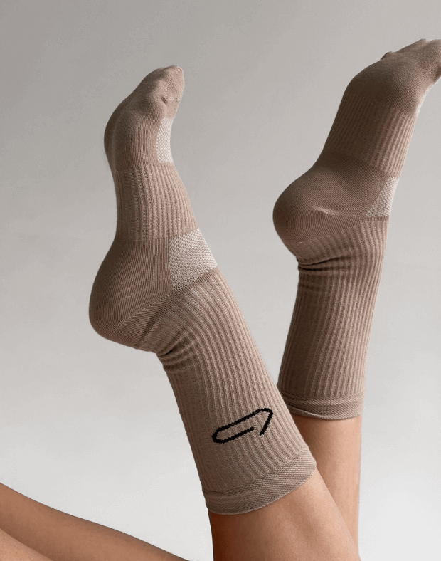 Шкарпетки логотип збоку, кавові - Фото 2