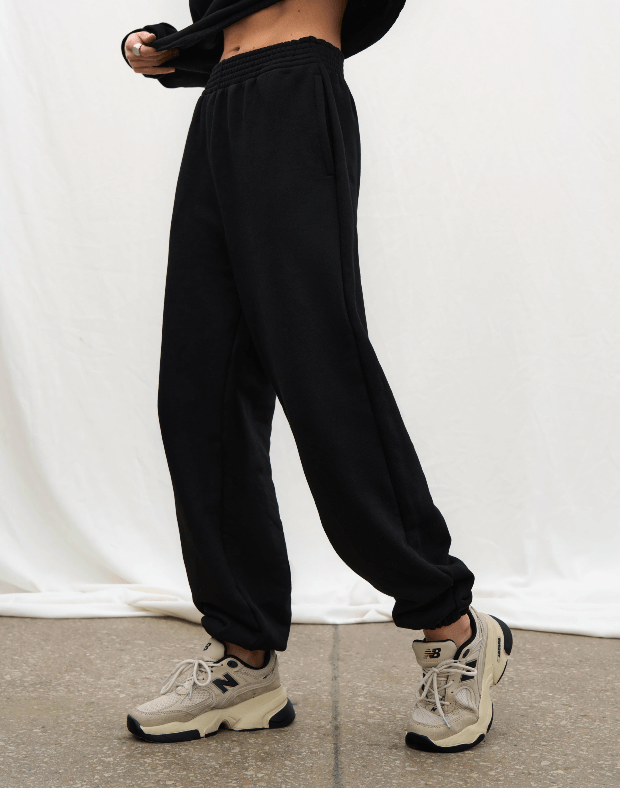 Комплект худі зі шнурками та джогери класичні, чорні - Фото 6