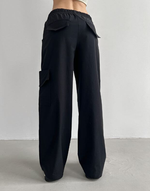 Прямі штани карго з плащової тканини, чорні - Фото 2