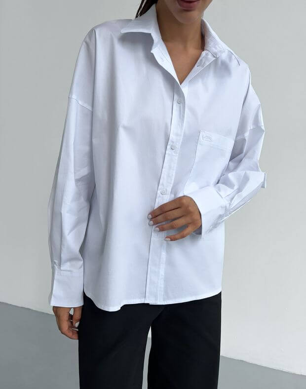 Базова сорочка подовжена по спині з лого, біла - Фото 1