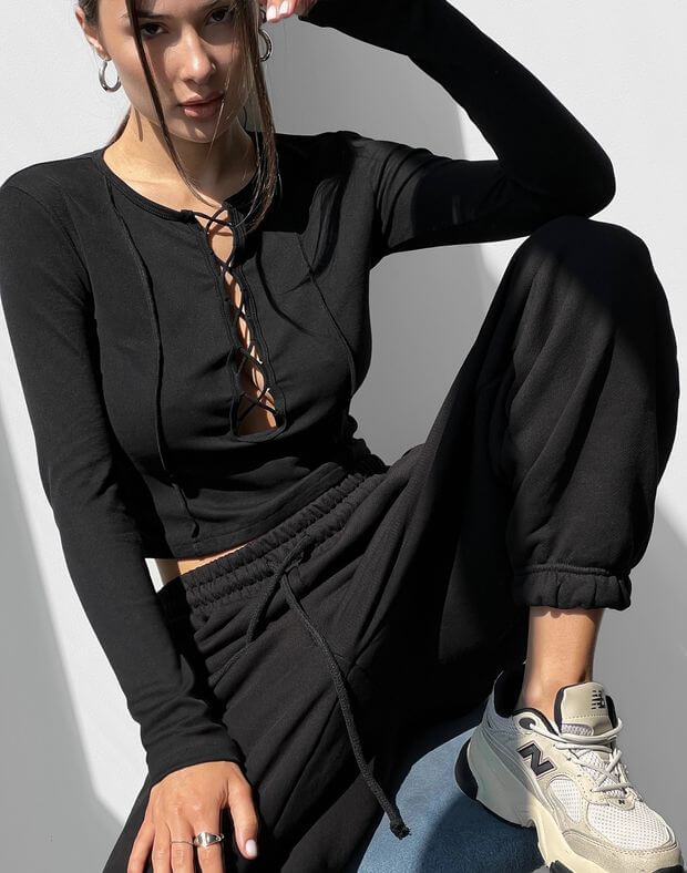 Лонгслів зі шнурівкою, чорний - Фото 3