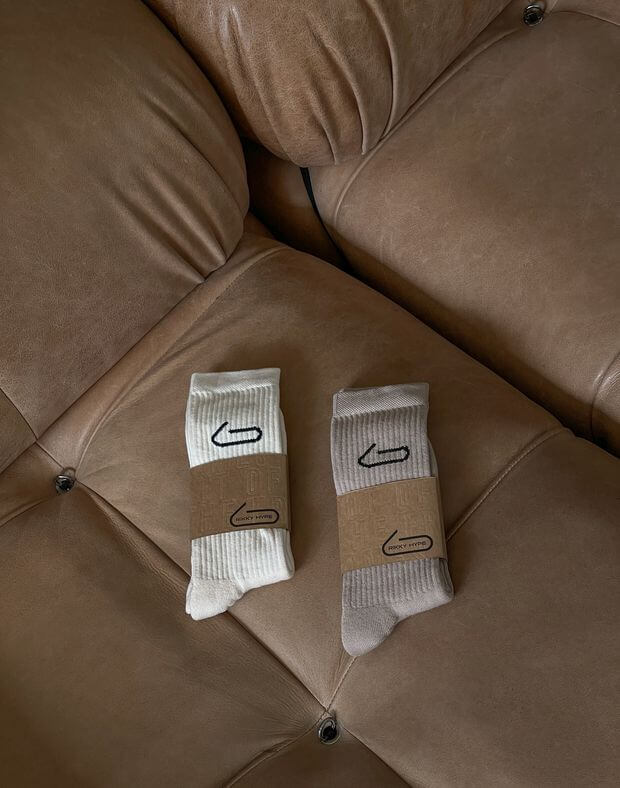 Шкарпетки осінні жіночі з логотипом, кавові  - Фото 5