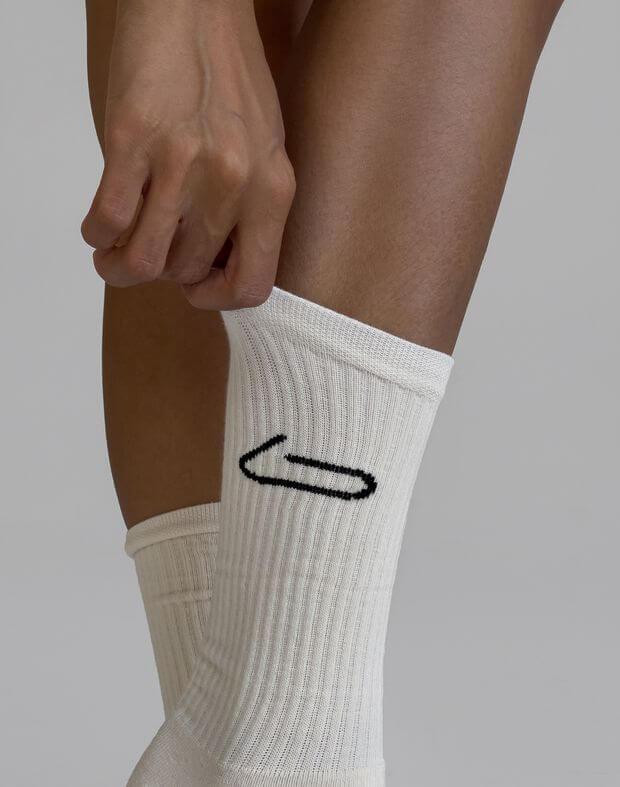 Шкарпетки осінні жіночі з логотипом, молочні - Фото 4
