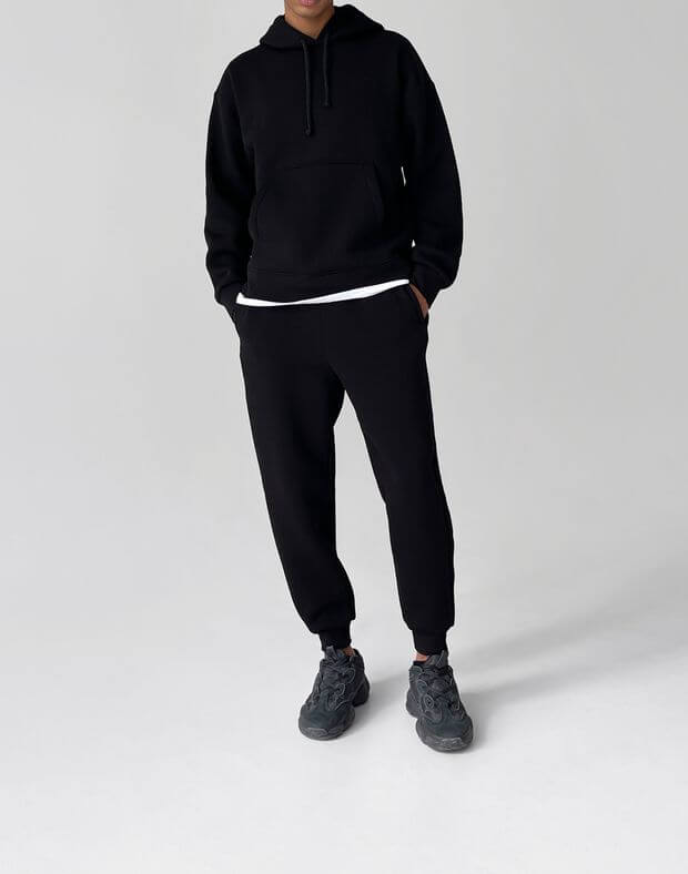 Комплект чоловічий зимовий худі класичний та джогери оверсайз з кишенею позаду з тканини з начосом, чорні - Фото 1
