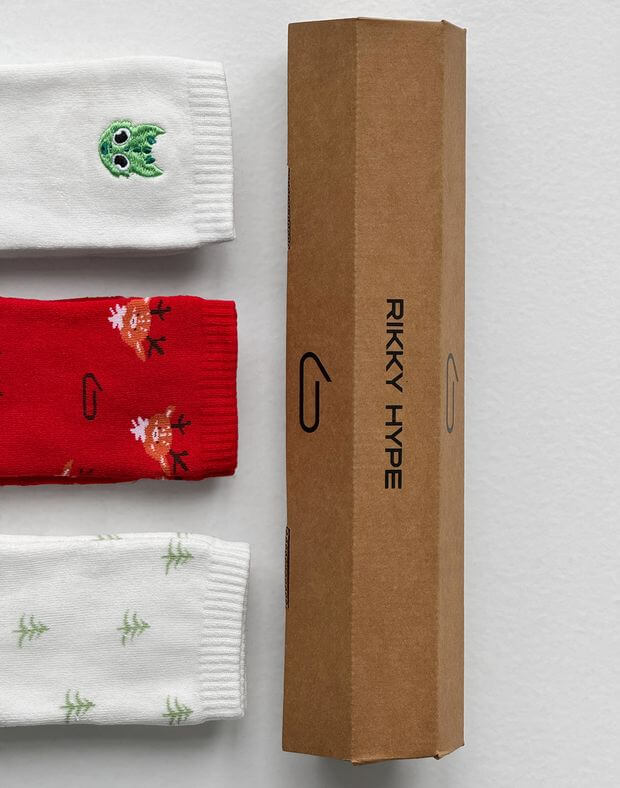 Подарунковий бокс шкарпеток з вишивкою та принтами №2 - Фото 1