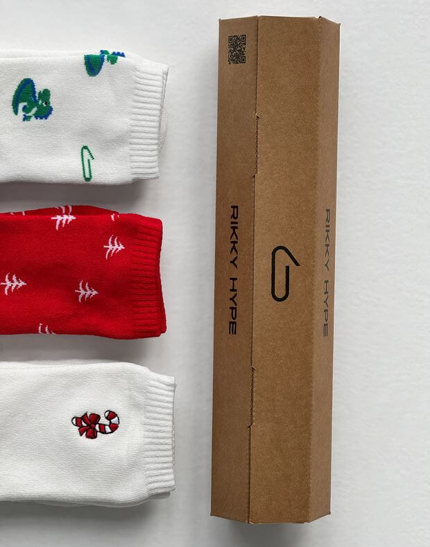 Подарунковий бокс шкарпеток з вишивкою та принтами №3 - Фото 2