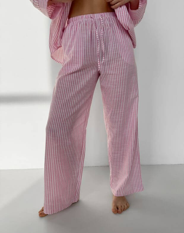 Штани піжамні вільного крою, білі в рожеву смужку - Фото 1