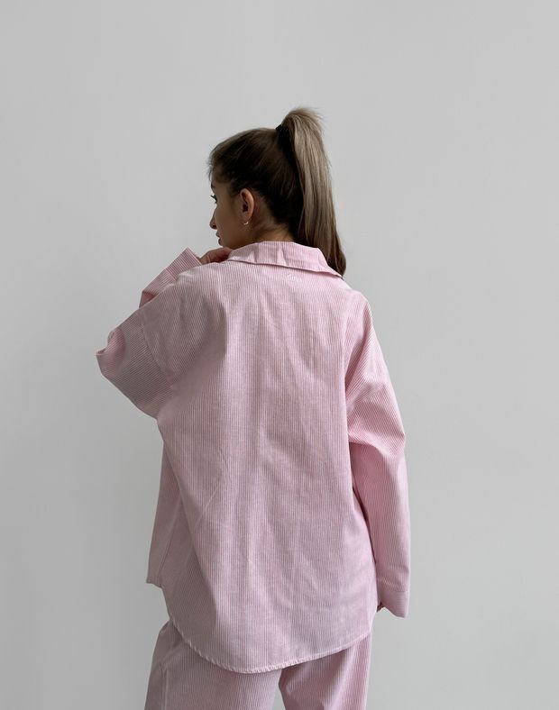 Піжамна сорочка вільного крою, біла в рожеву вузьку смужку - Фото 2