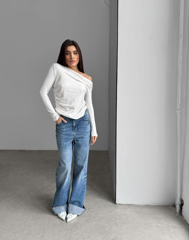 Longsleeve z angory asymetryczny na jednym ramieniu, mleczarnia - Фото 3