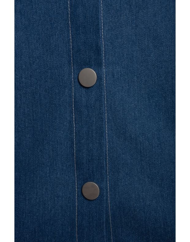 Сорочка джинсова оверсайз без кишень та з відкритим зрізом, блакитна - Фото 8