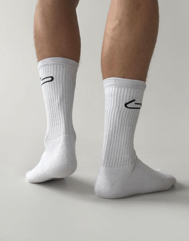 Шкарпетки осінні чоловічі з маленьким логотипом, білі - Фото 2