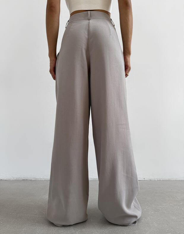 Spodnie basic oversize wykonane z lekkiej tkaniny, cappuccino - Фото 2