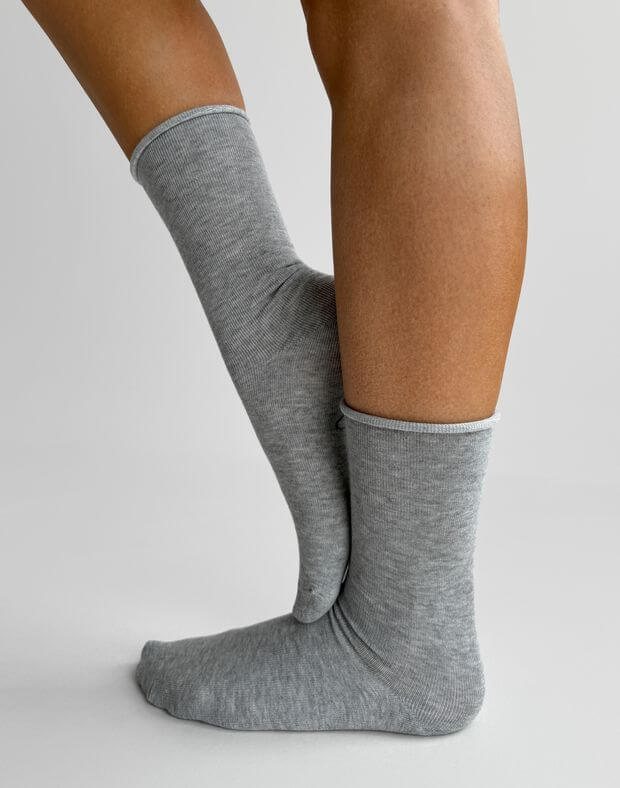 Гладкі високі шкарпетки, сірий меланж - Фото 8