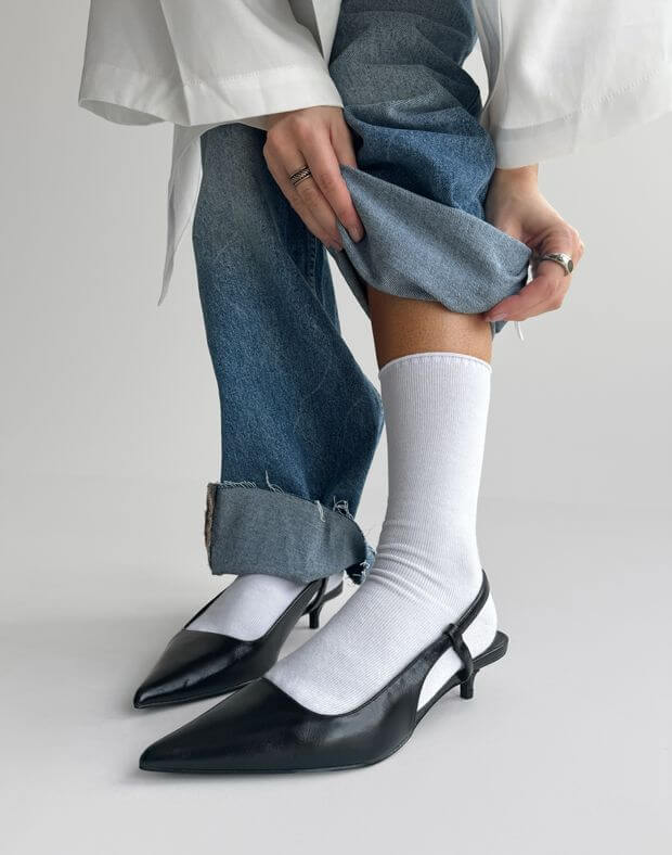 Гладкі високі шкарпетки, білі - Фото 7