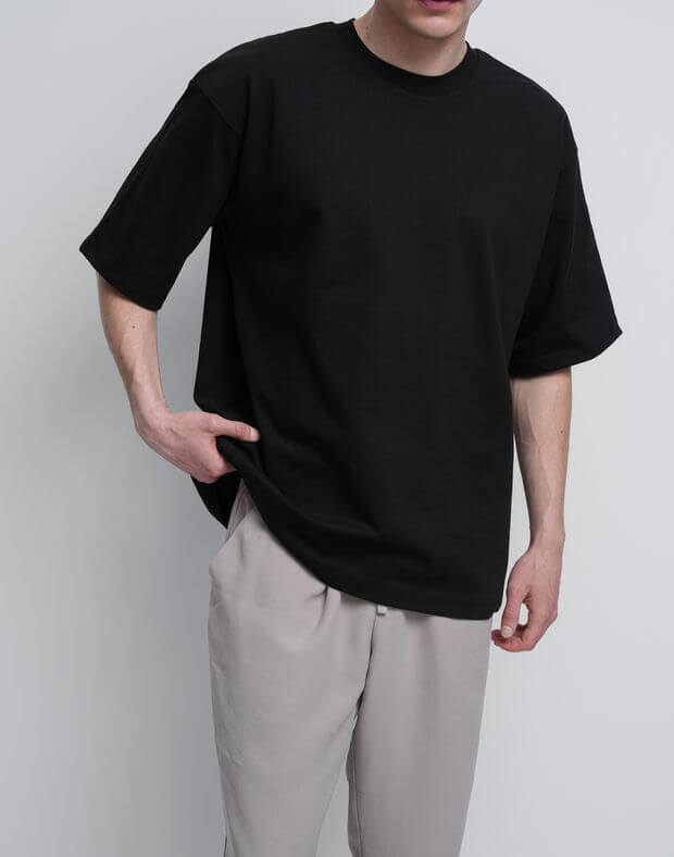 Męska koszulka oversize bez logo, wykonana z bardzo gęstej bawełny, czarny - Фото 1