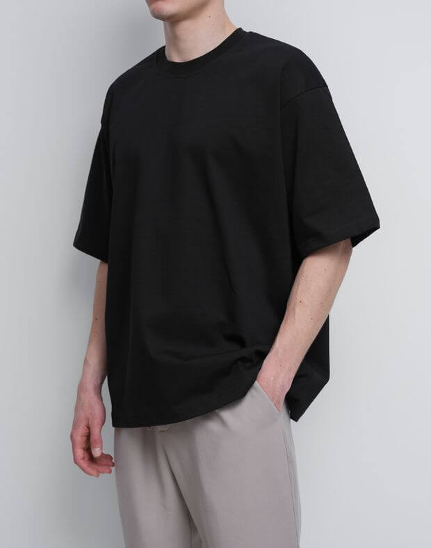 Męska koszulka oversize bez logo, wykonana z bardzo gęstej bawełny, czarny - Фото 7
