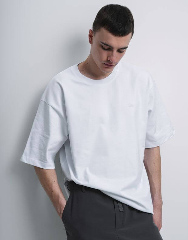 Męska koszulka oversize z logo, wykonana z bardzo gęstej bawełny, biały - Фото 5