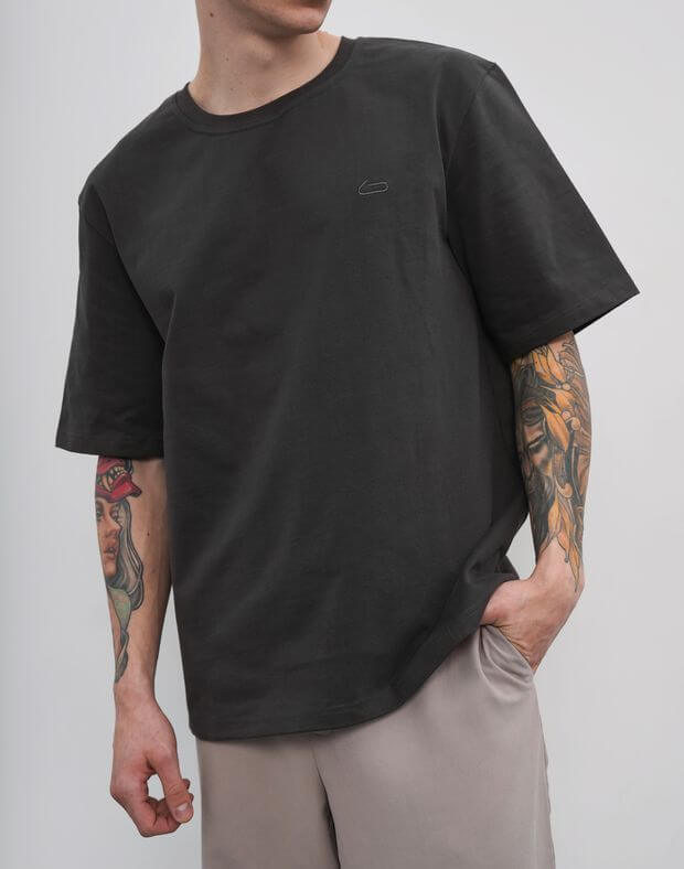 T-shirt męski o basicowym kroju oversize, z bardzo gęstej bawełny, grafit - Фото 1