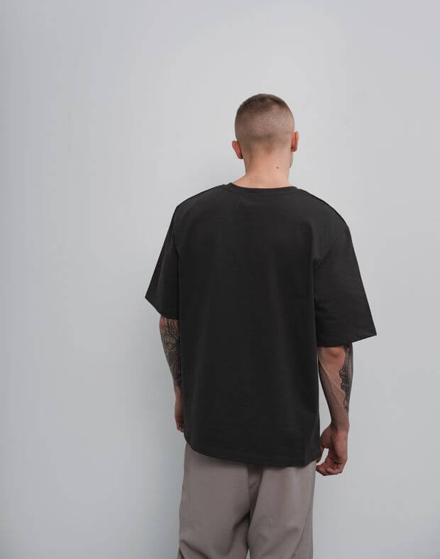 T-shirt męski o basicowym kroju oversize, z bardzo gęstej bawełny, grafit - Фото 2