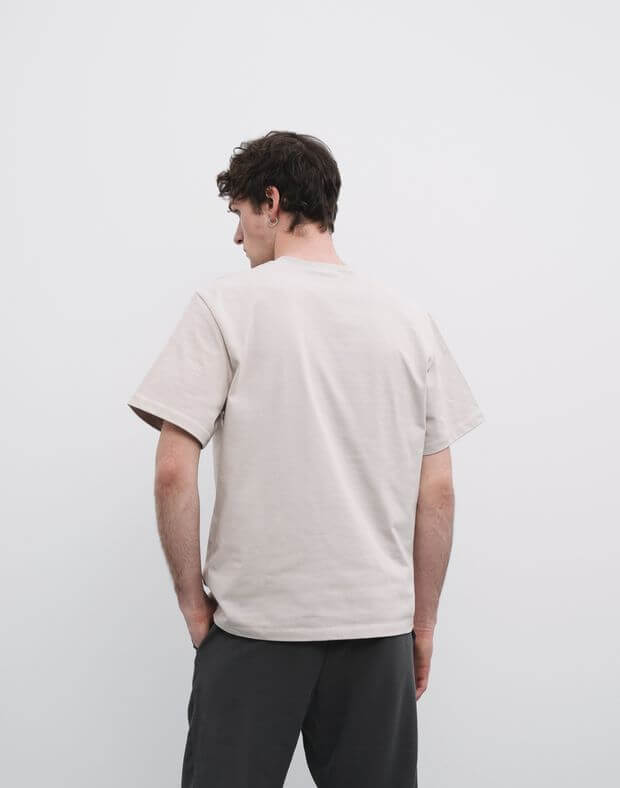 T-shirt męski o basicowym kroju oversize, z bardzo gęstej bawełny, kawowy szary - Фото 2