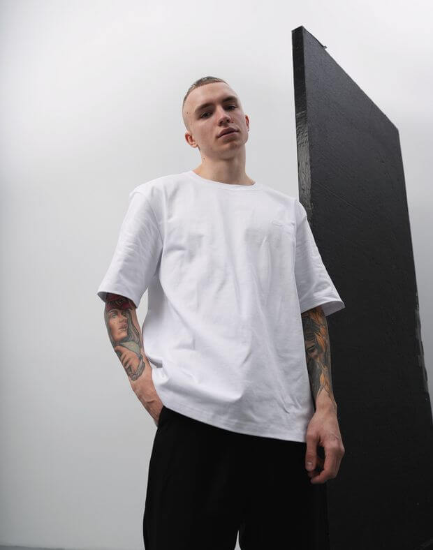 T-shirt męski o basicowym kroju oversize, z bardzo gęstej bawełny, biały - Фото 8