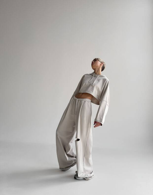 Комплект літній худі вкорочений оверсайз і штани прямі з розрізом, нейтральний беж - Фото 6