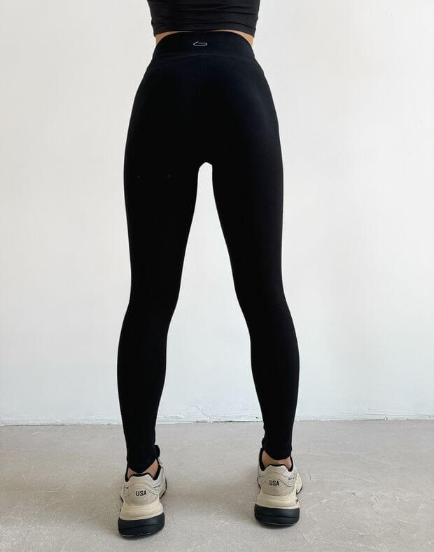 Bawełniane żeński legginsy na mankietach, czarny - Фото 2