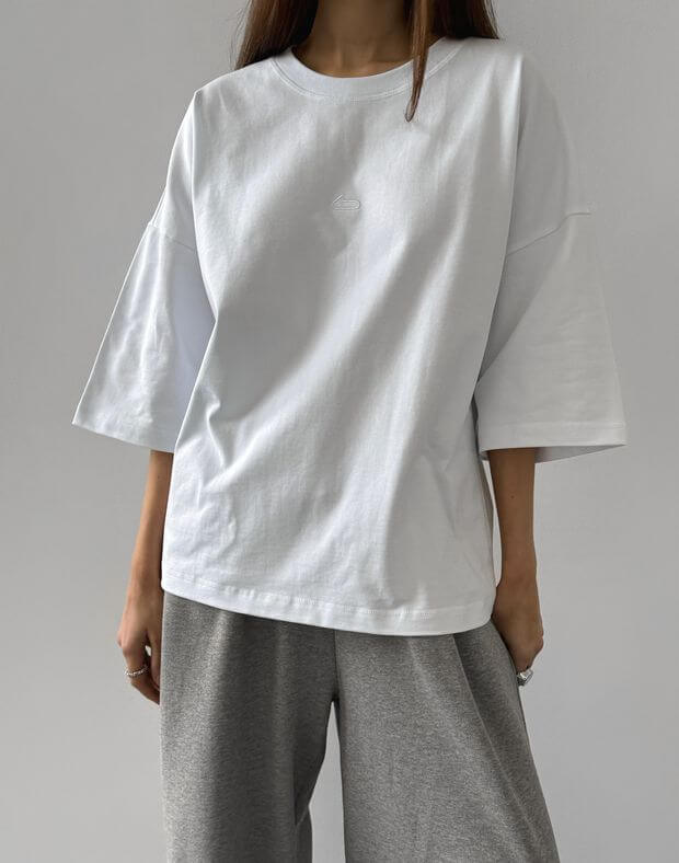 T-shirt damski oversize z długim rękawem, biały - Фото 1