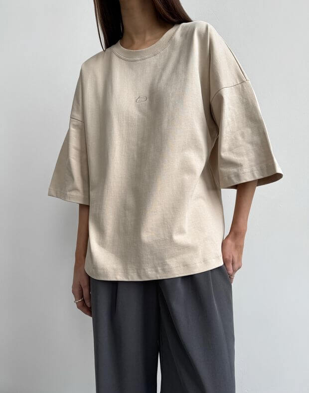 T-shirt damski oversize z długim rękawem, kawowy - Фото 1