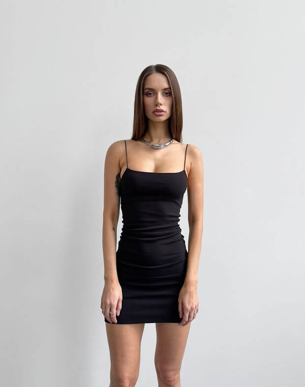 Сукня міні по фігурі, чорна - Фото 4