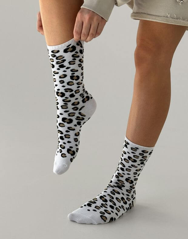 Шкарпетки з леопардовим принтом, білі - Фото 6