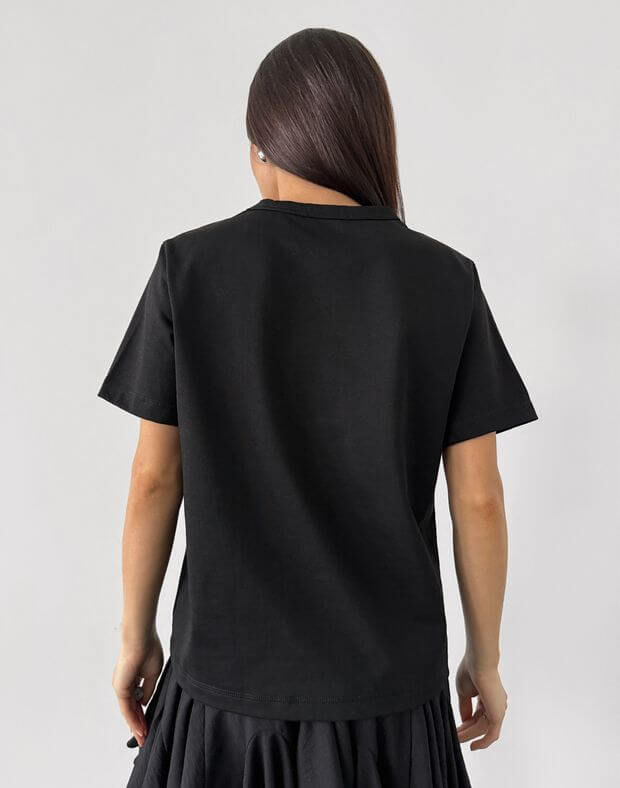 T-shirt damski o fasonie basic, czarny - Фото 2