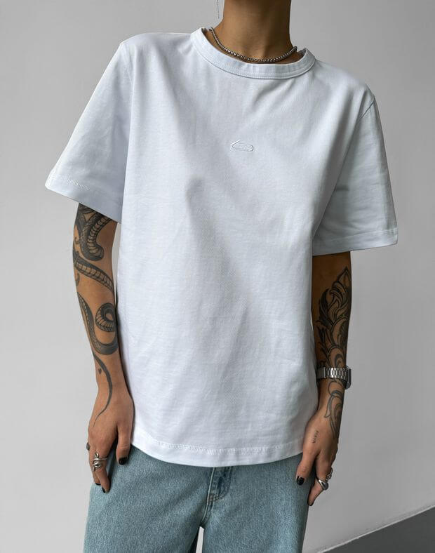 T-shirt damski o fasonie basic, biały - Фото 1