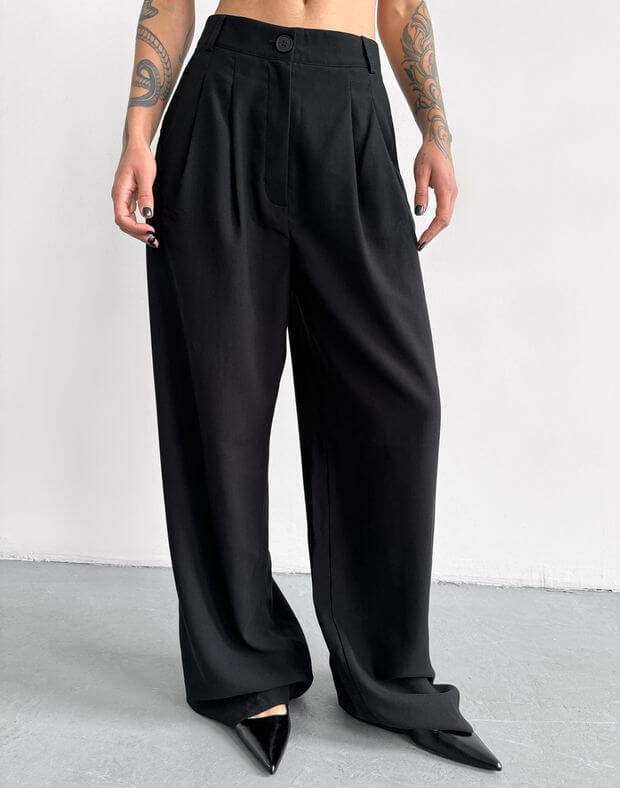 Spodnie basic oversize wykonane z lekkiej tkaniny, czarny - Фото 1