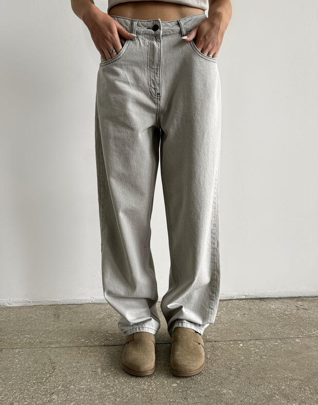 Jeansy o średnim kroju, prostym kroju, letnie, jasny szary - Фото 1