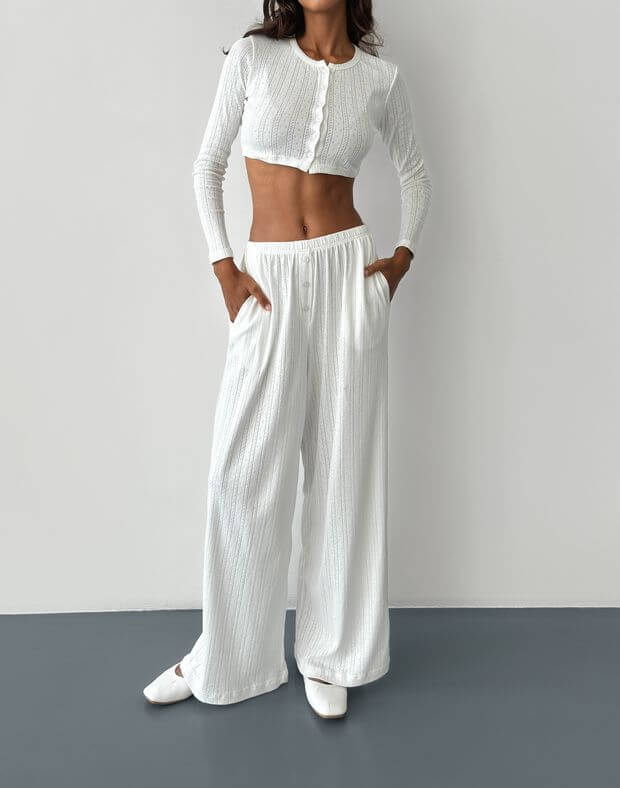 Комплект літній в піжамному стилі з перфорованого трикотажу, вкорочений лонг на ґудзиках та штани, молочні - Фото 1