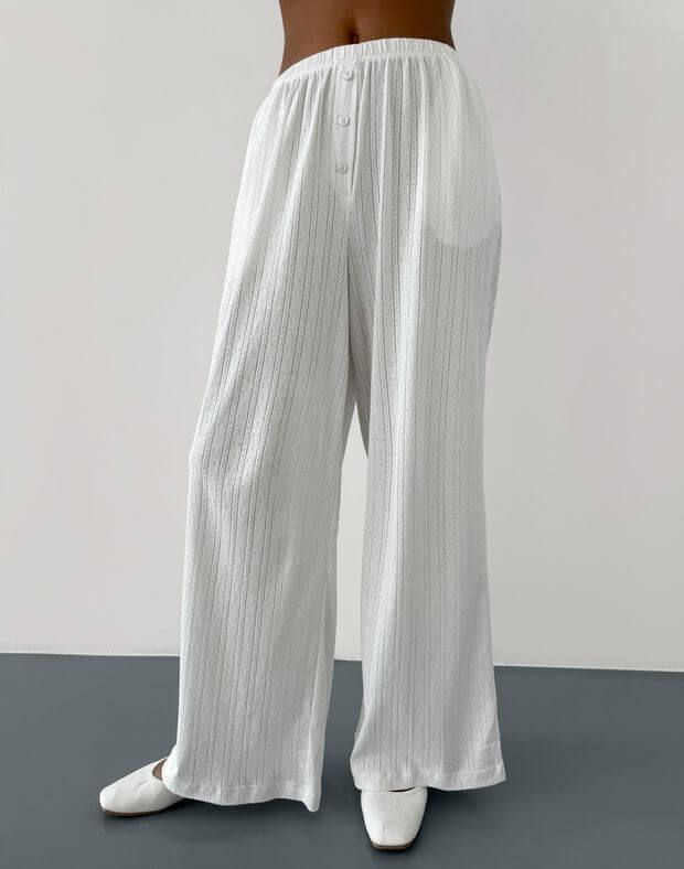 Spodnie w stylu piżamy z perforowanej dzianiny, mleczny - Фото 1