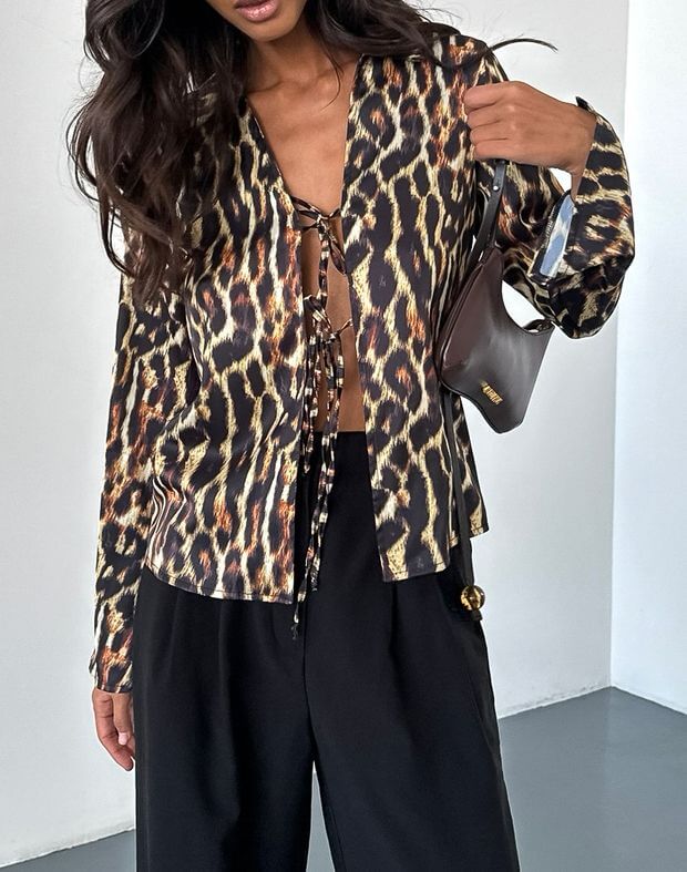 Сорочка сатинова на декоративних зав'язках, принт леопард - Фото 1