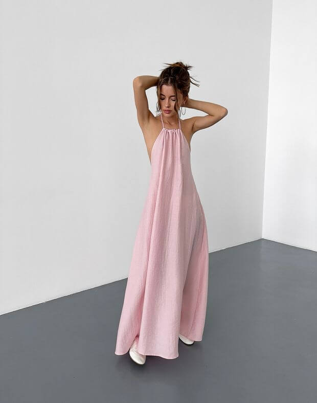 Сукня максі з відкритою спиною та затяжкою спереду, рожева - Фото 1