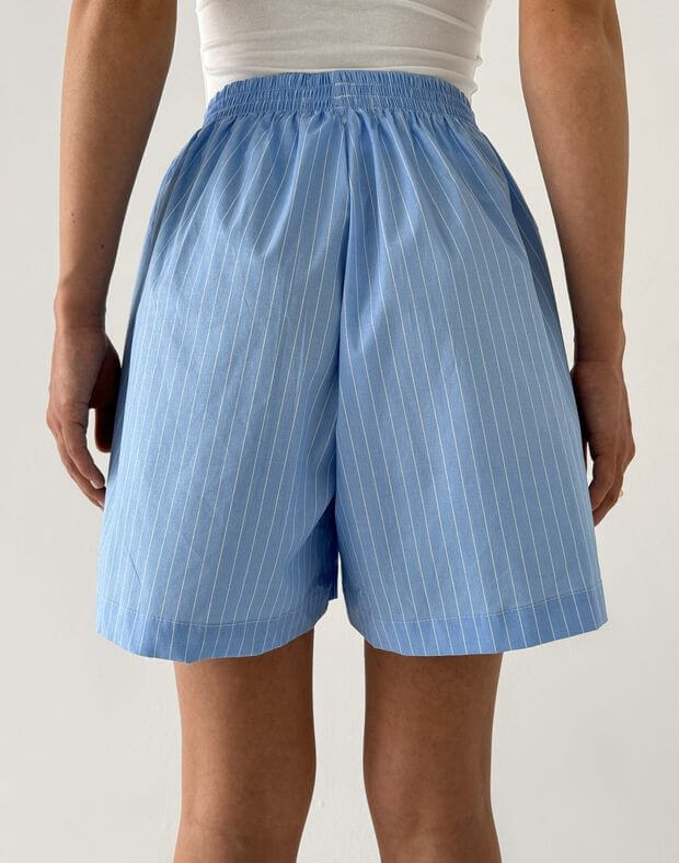 Шорти в піжамному стилі з ґудзиками в смужку, блакитні  - Фото 2