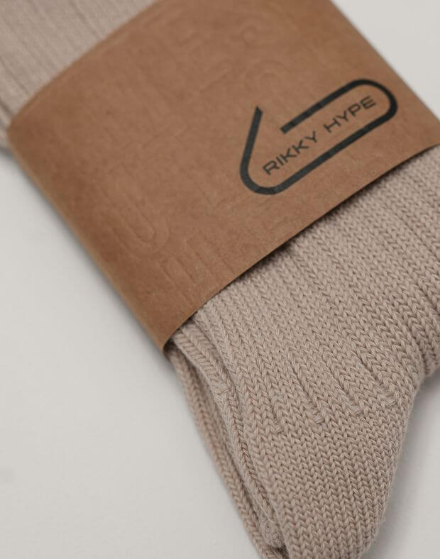 Вʼязані зимові шкарпетки з вишитим логотипом, бежеві - Фото 5