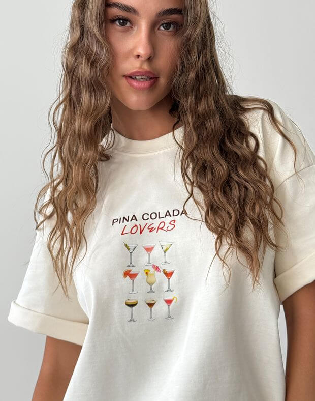 Футболка у колоборації з В. Козловським "Pina Colada Lovers + бокали", вершкова - Фото 5