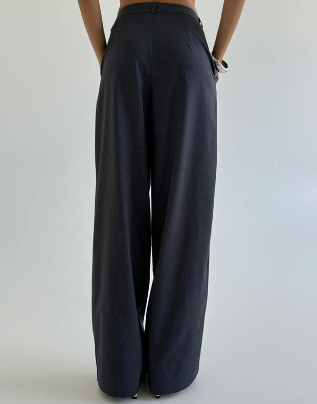Spodnie basic z zakładkami, dark gray - Фото 2