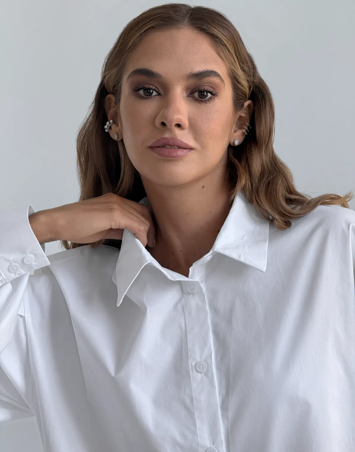 Сорочка базова з об'ємним рукавом, біла - Фото 8