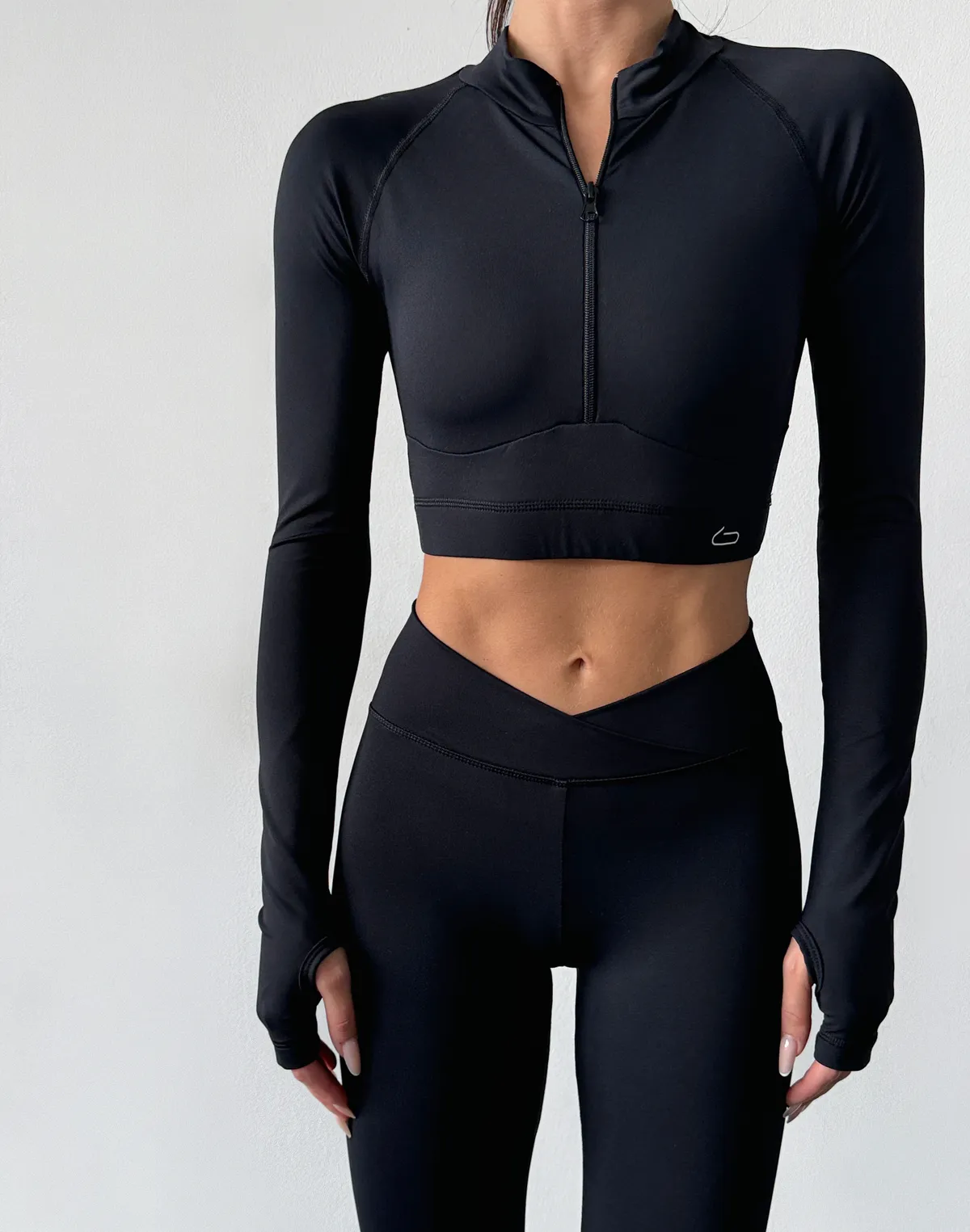 Rashguard z zamkiem błyskawicznym, krótki, sportowy, czarny - Фото 7
