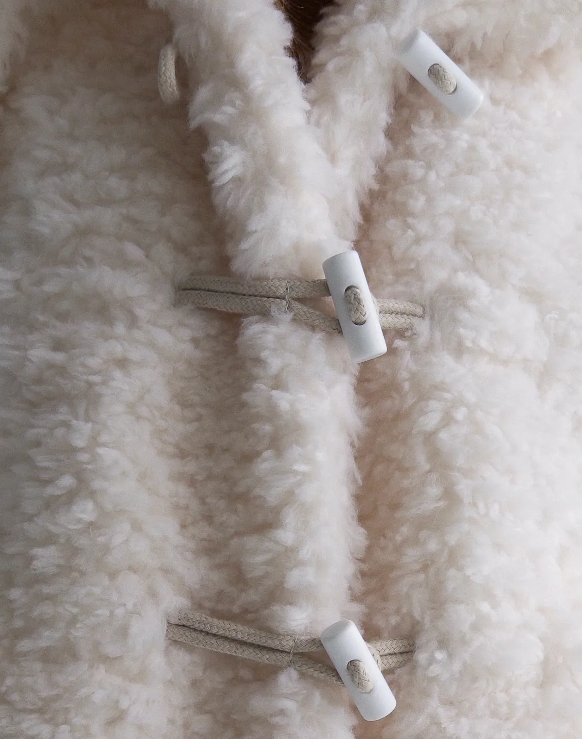 Kurtka teddy z naturalnej 100% wełny ze stójką, biały - Фото 5