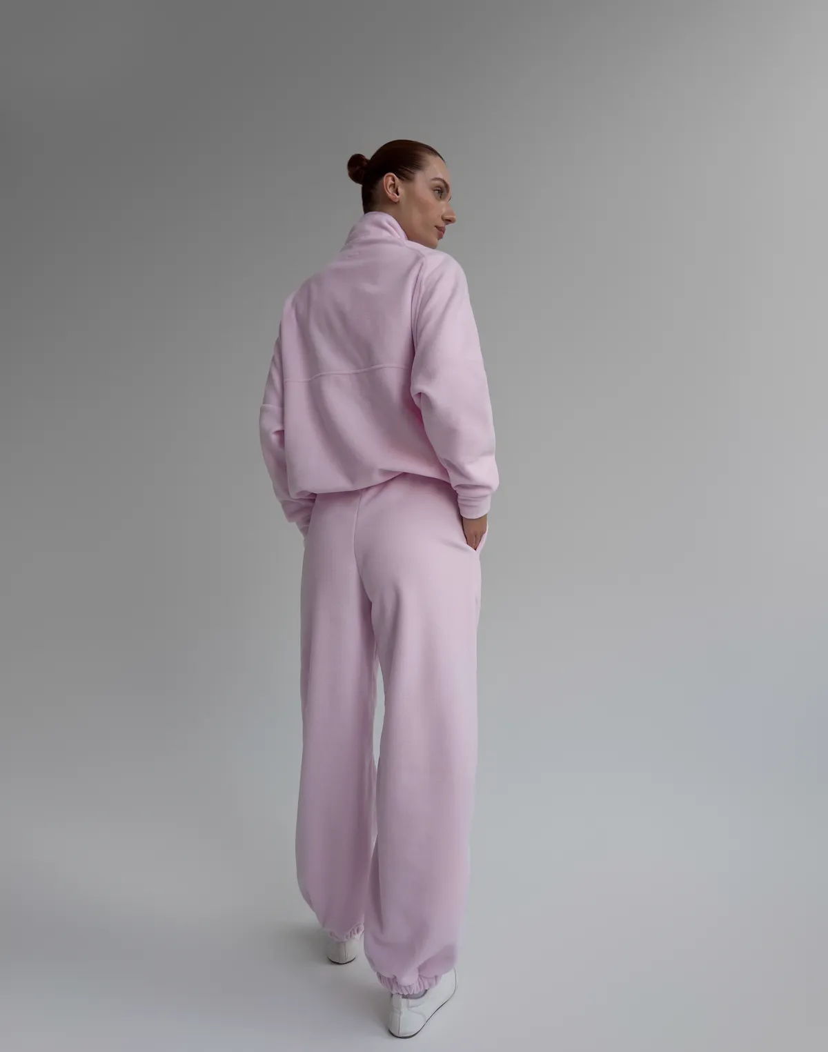 Комплект зимовий флісовий світшот з декоративними швами та джогери оверсайз, ніжно рожеві - Фото 2