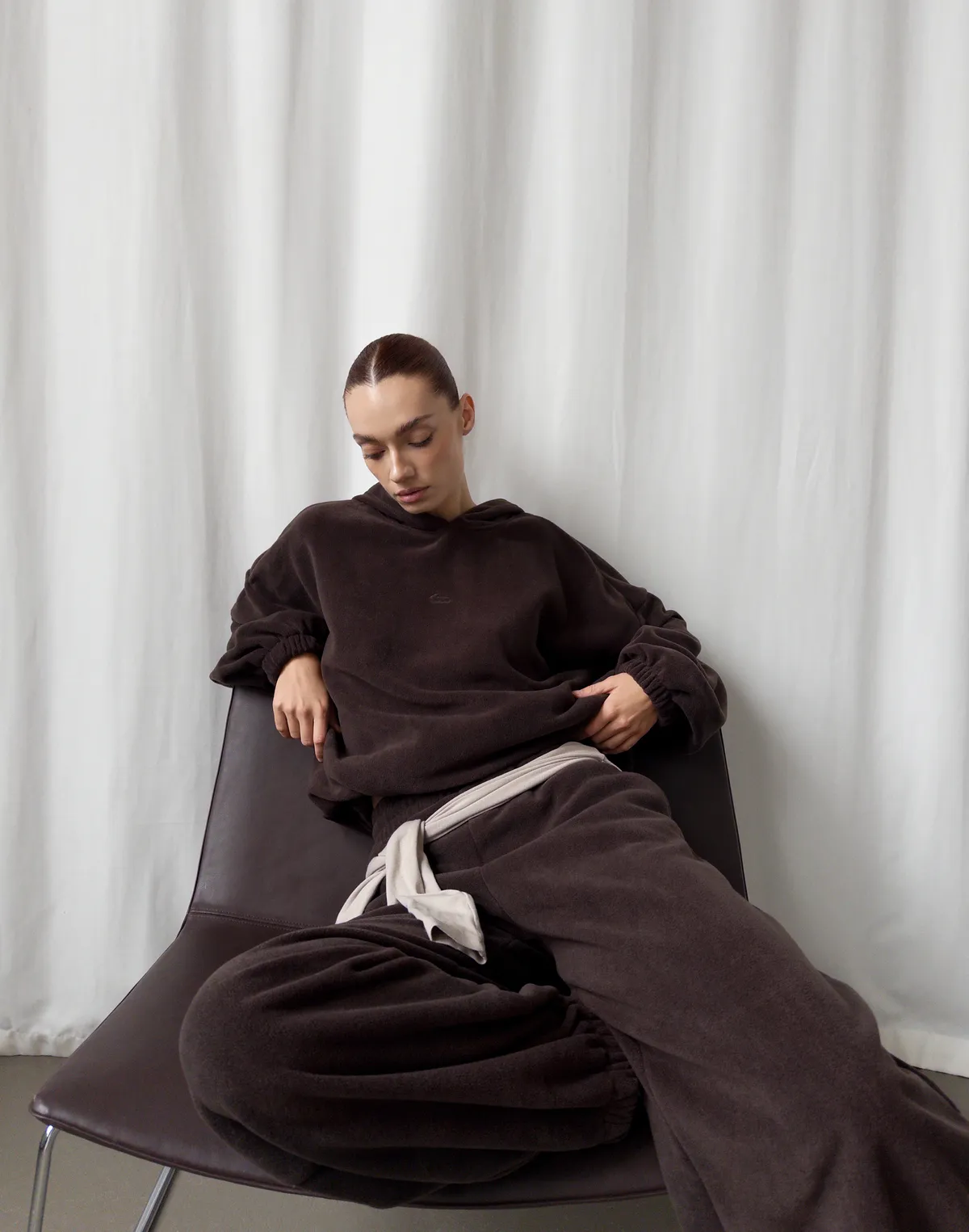 Комплект флісовий худі супер оверсайз та джогери зимові, темний шоколад - Фото 3