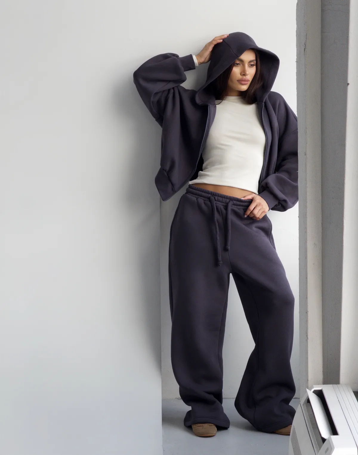 Комплект зимовий з начосом кофта на блискавці та штани вільного крою, холодний антрацит - Фото 8